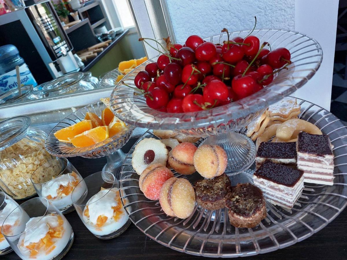 Villa B&B Marina & Parking Free 로비니 외부 사진