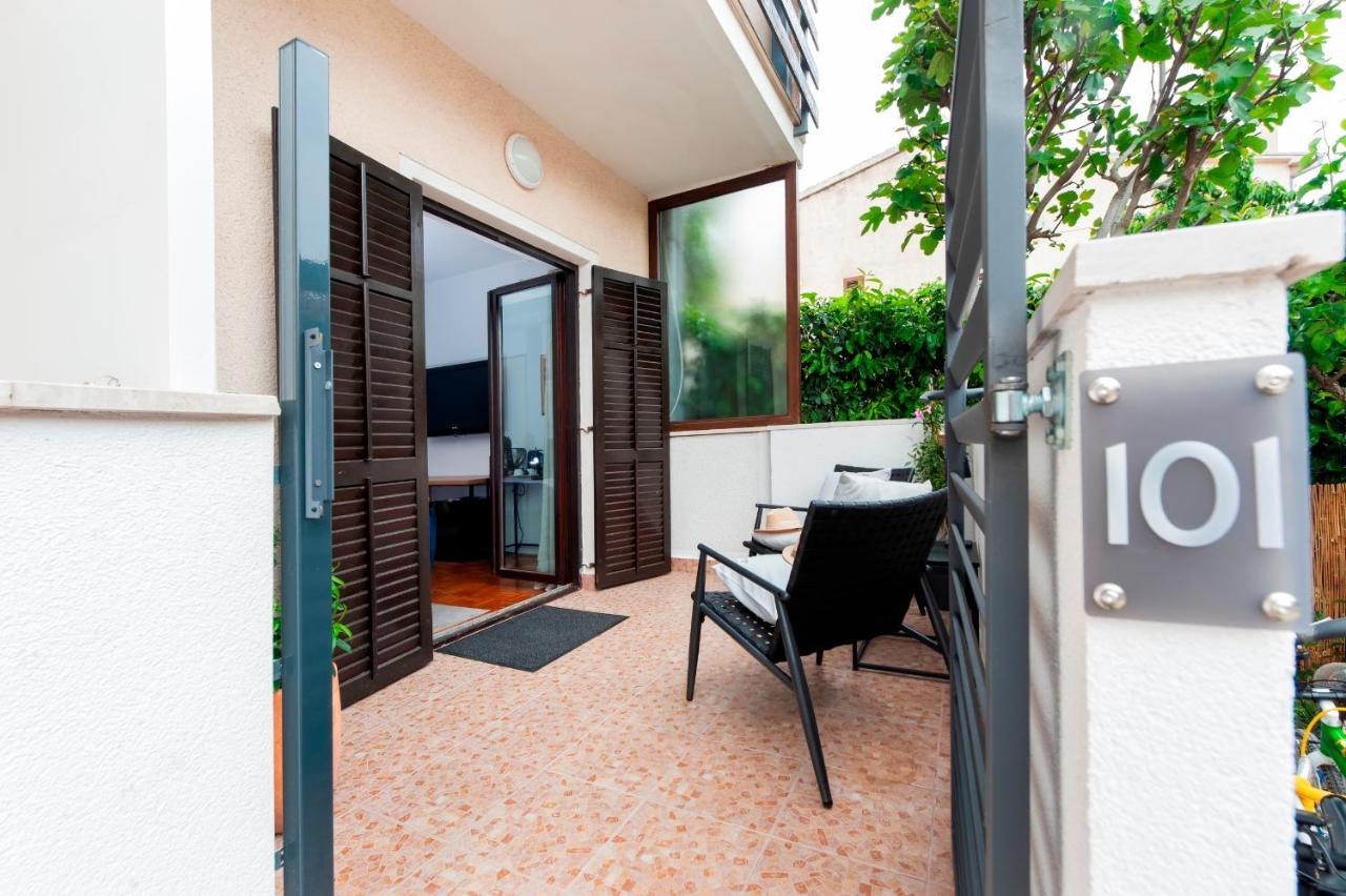 Villa B&B Marina & Parking Free 로비니 외부 사진