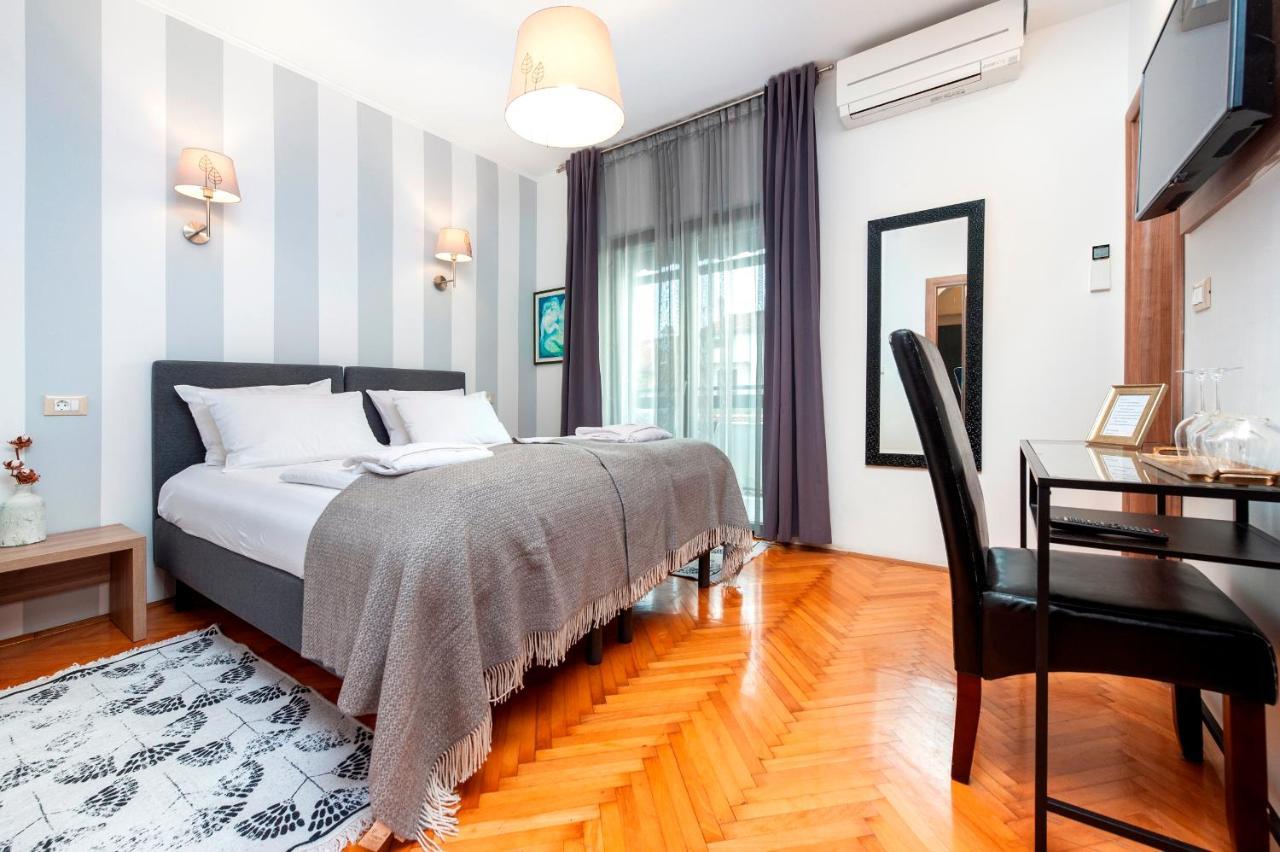 Villa B&B Marina & Parking Free 로비니 외부 사진