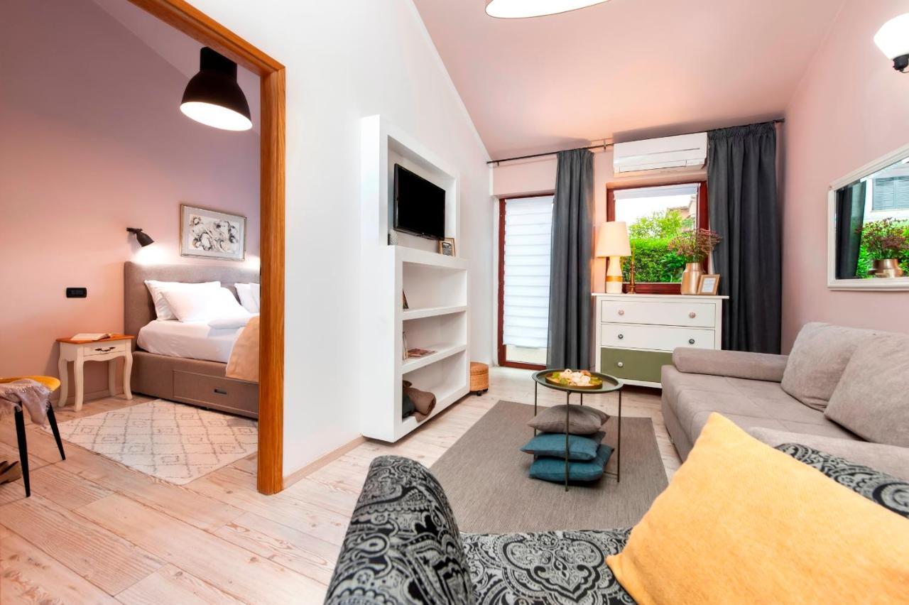 Villa B&B Marina & Parking Free 로비니 외부 사진
