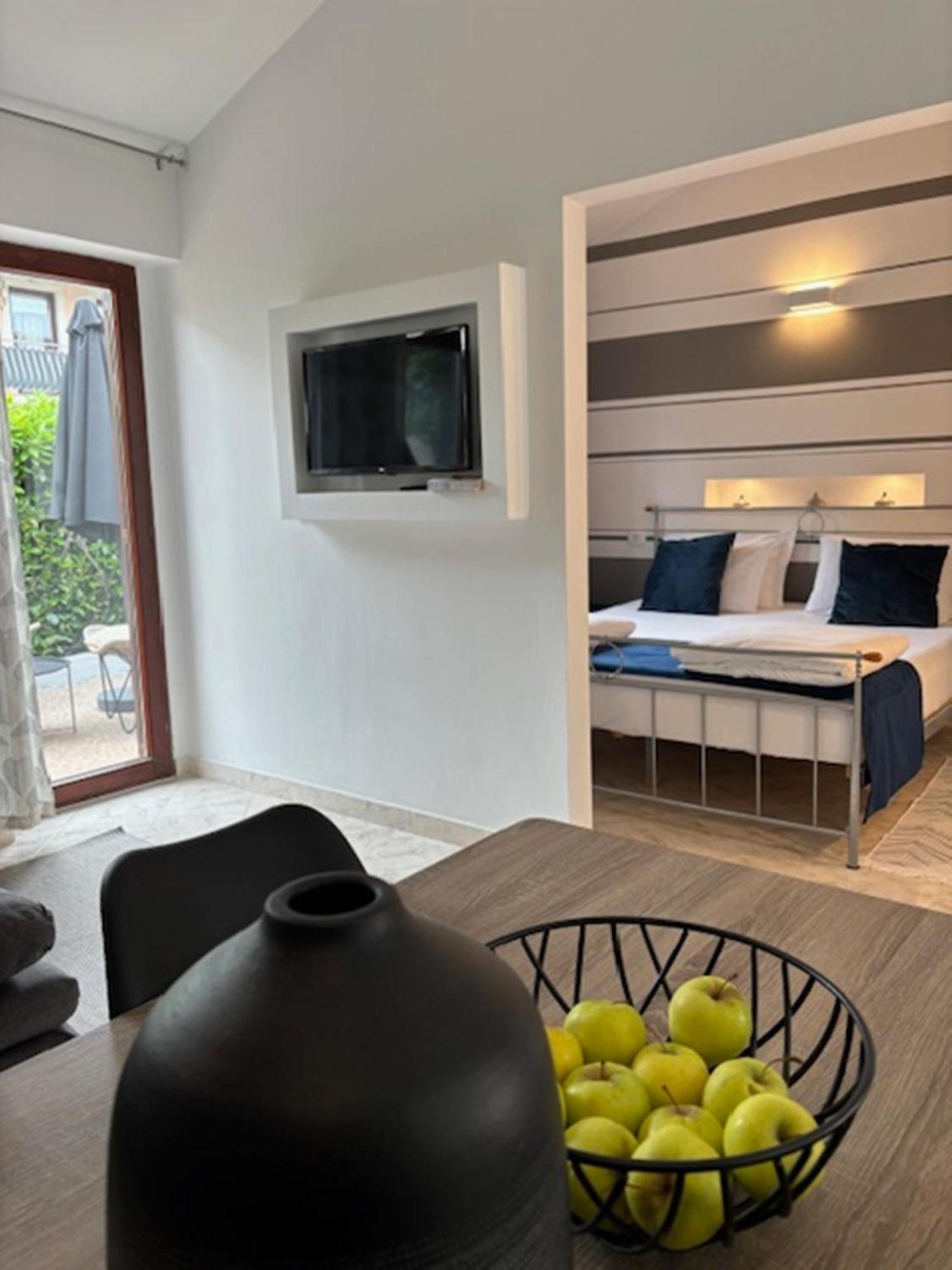 Villa B&B Marina & Parking Free 로비니 외부 사진